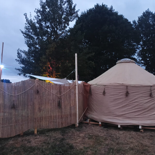 Geschuetzer Saunabereich auf dem MOYN festival